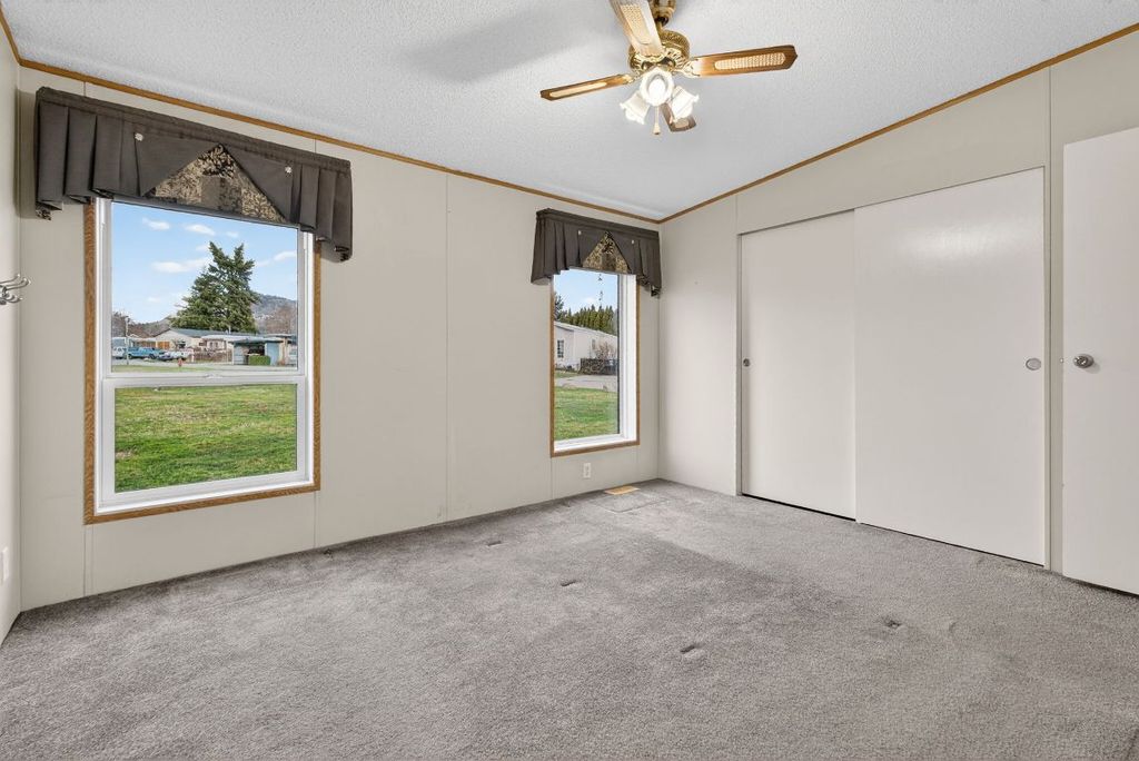 listing image 16512220639213781979