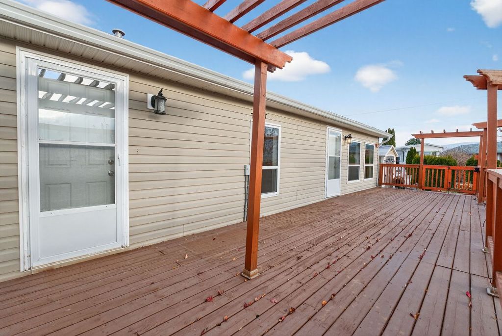 listing image 16514422544428523264