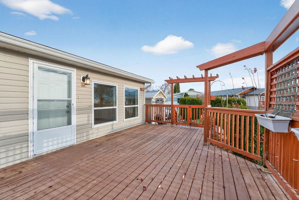 listing image 16513976744323998461