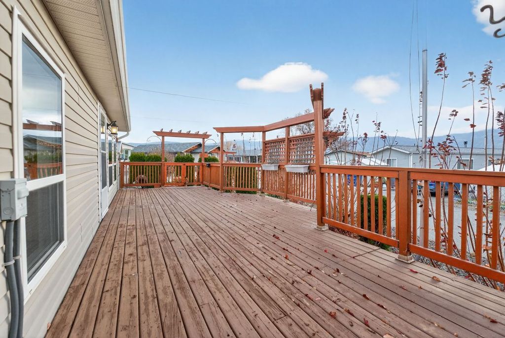 listing image 16510773619013520862