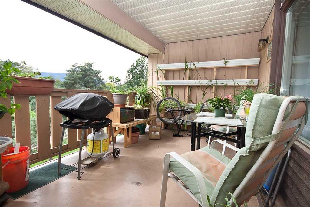 listing image 16516639305612194849