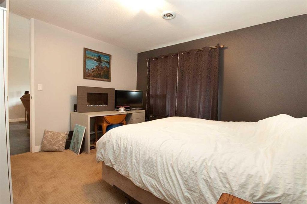 listing image 16511034208757634061