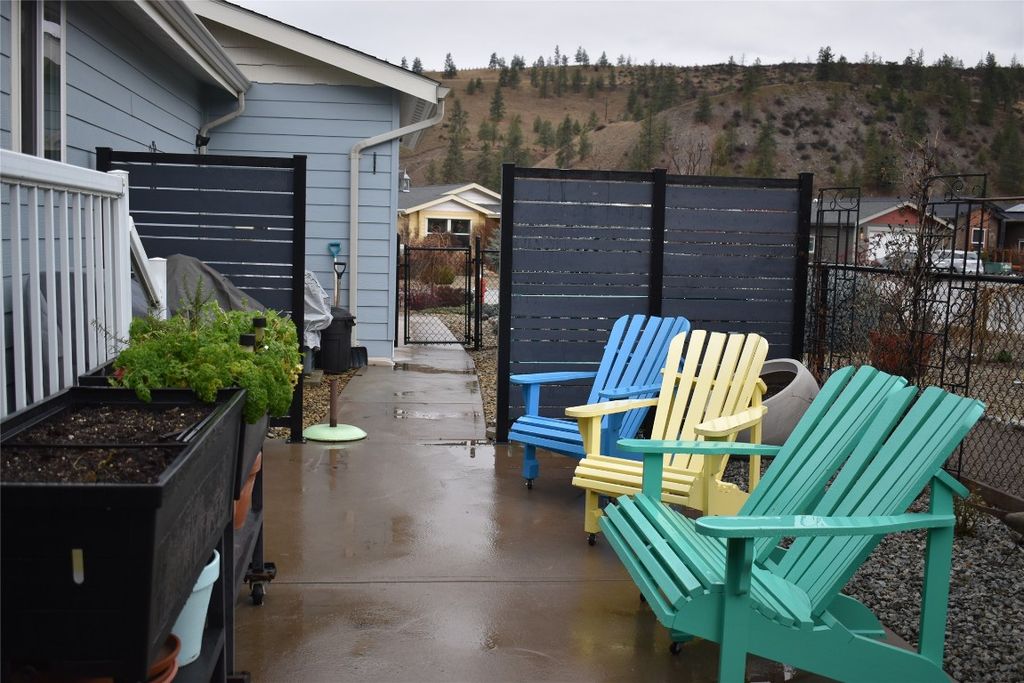 listing image 16510960299596358471