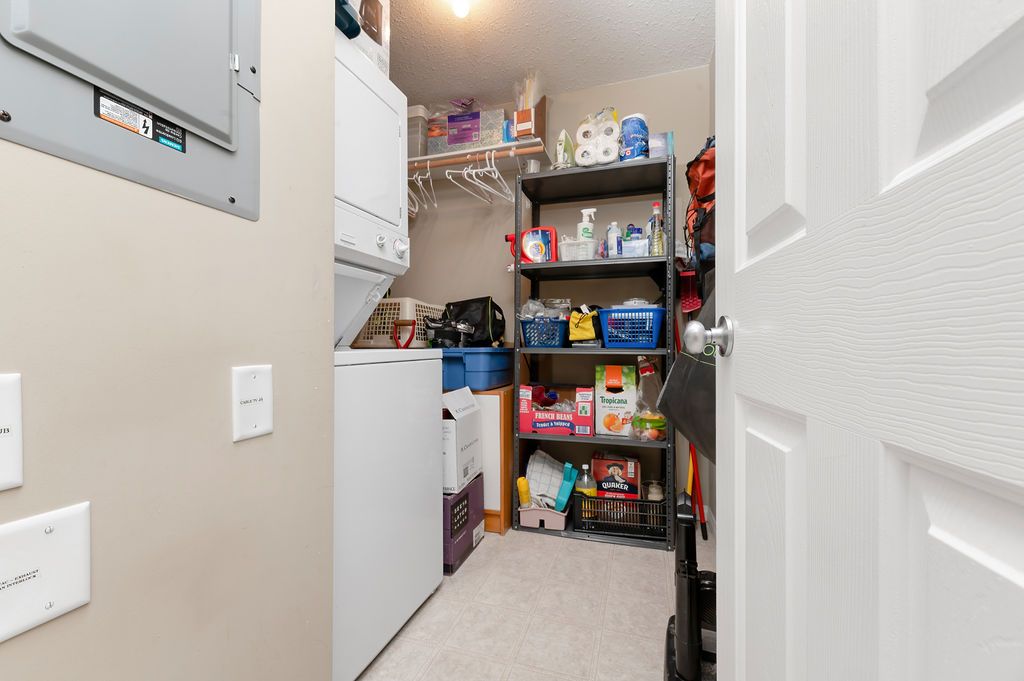 listing image 16513402824082885615