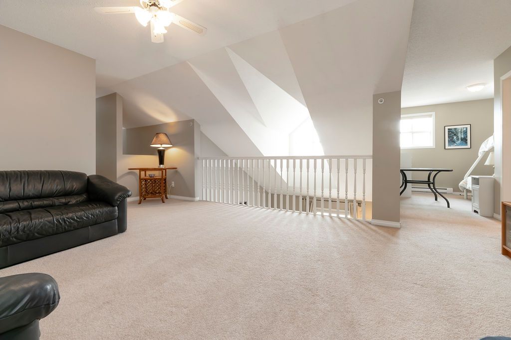 listing image 16515985354125746404