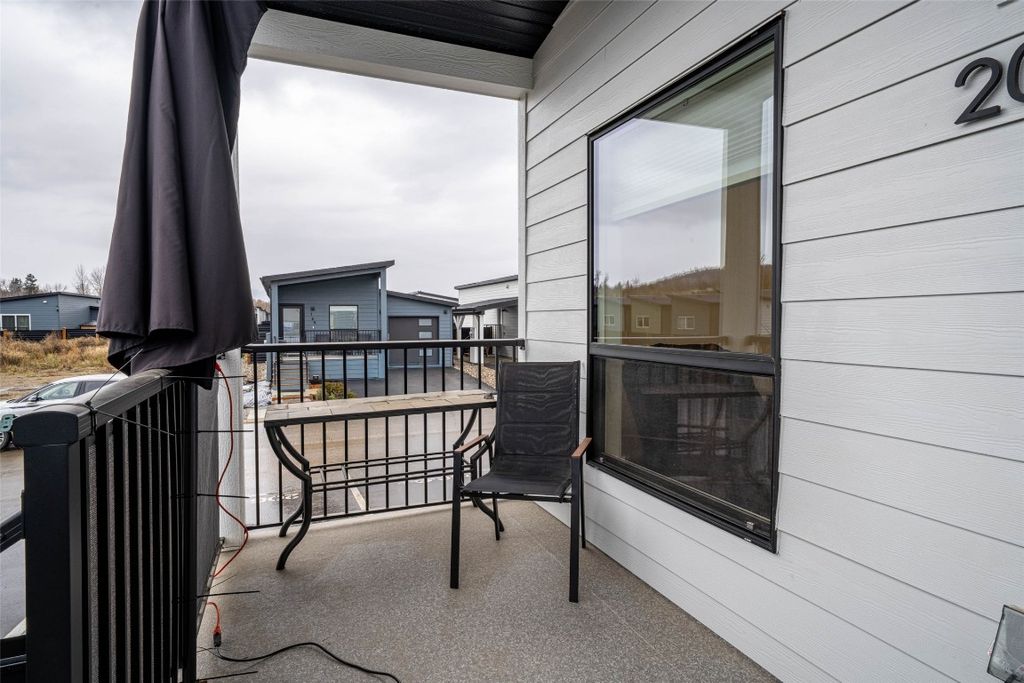 listing image 16518757769751012159