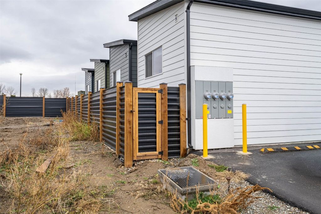 listing image 16515117742167296278