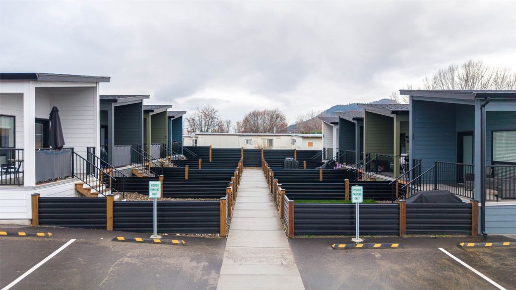 listing image 16510414723806741995