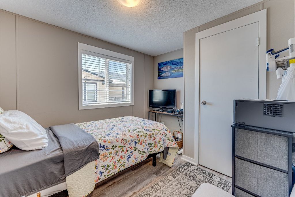 listing image 16511003074322924984