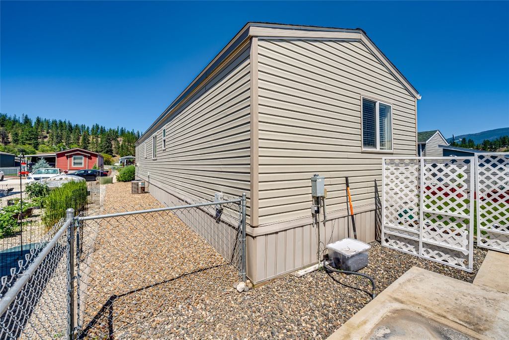 listing image 16517781056982143233