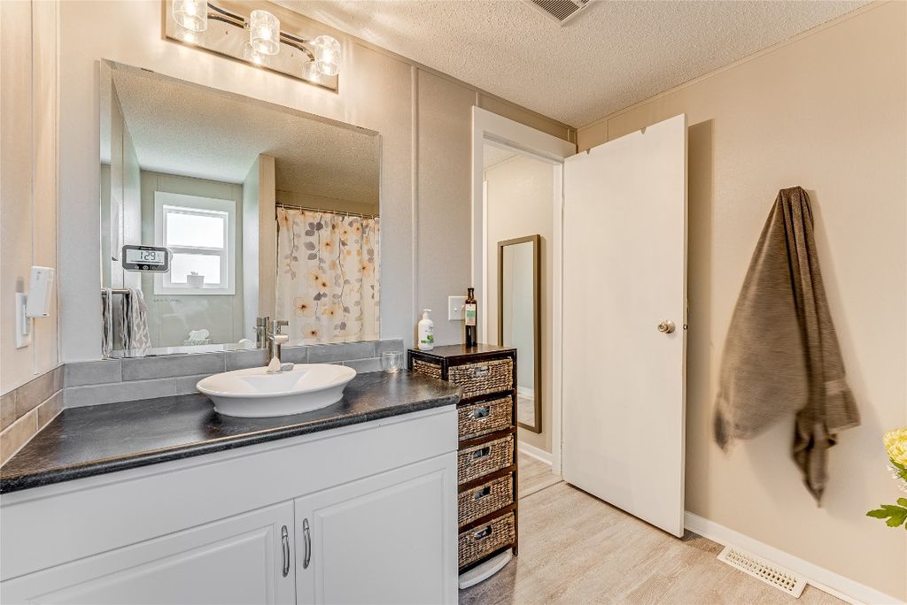 listing image 16510584314661246620