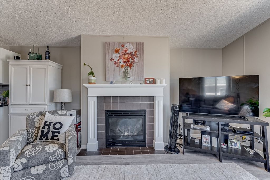 listing image 16512754263645748152