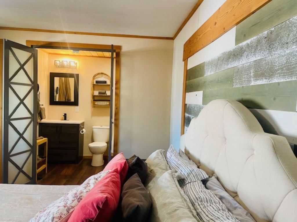 listing image 16511851513438618038