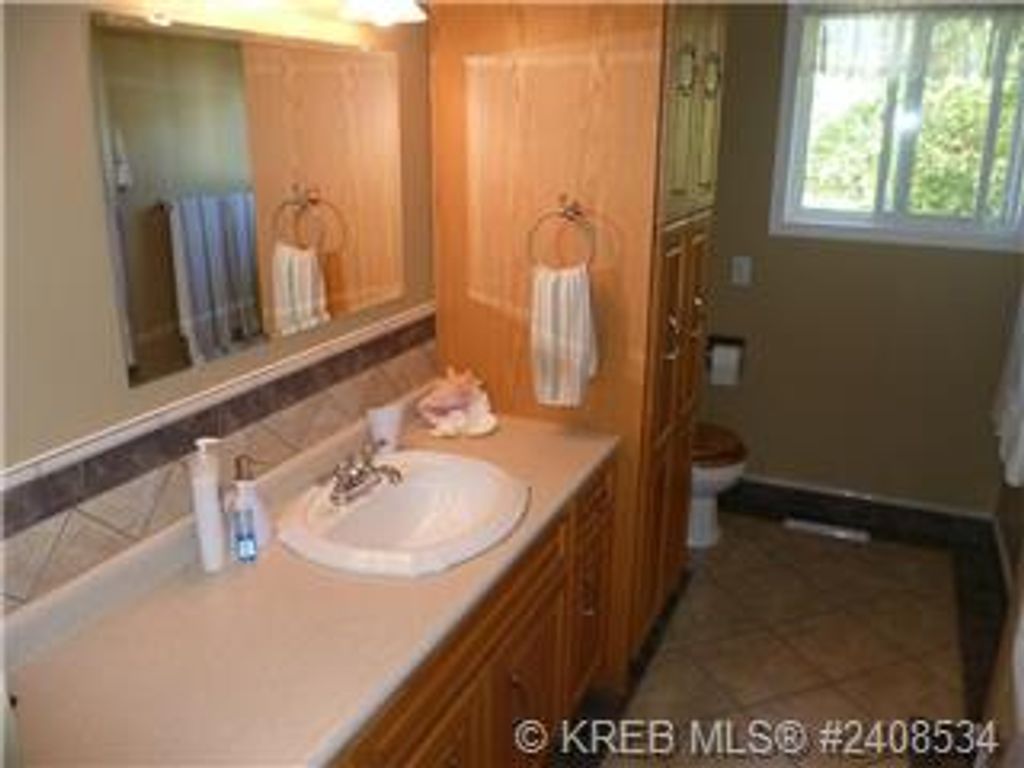listing image 16513877700797166381