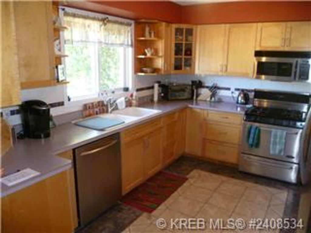 listing image 16518195808526997911
