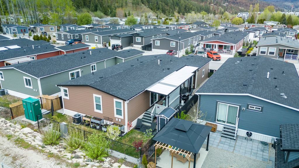 listing image 16512866350391349784