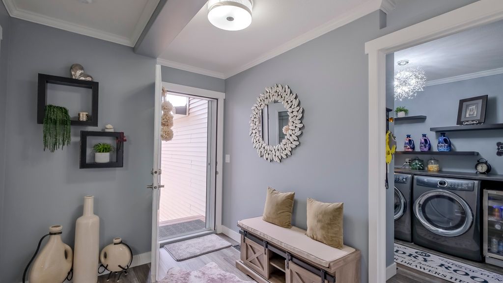 listing image 16519179608933635543