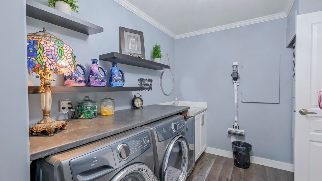 listing image 16510720282514230445