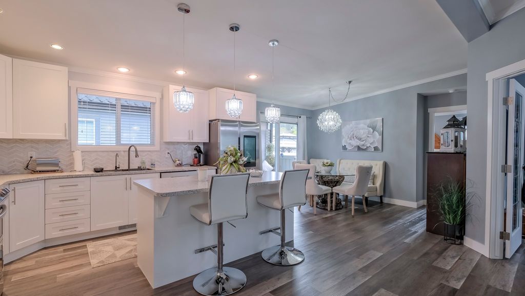 listing image 16516209210903340074