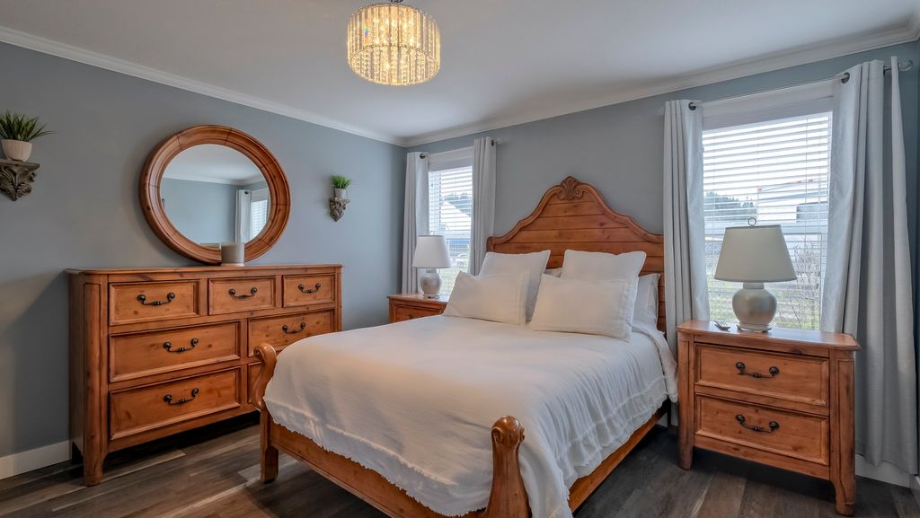 listing image 16510348123248553073