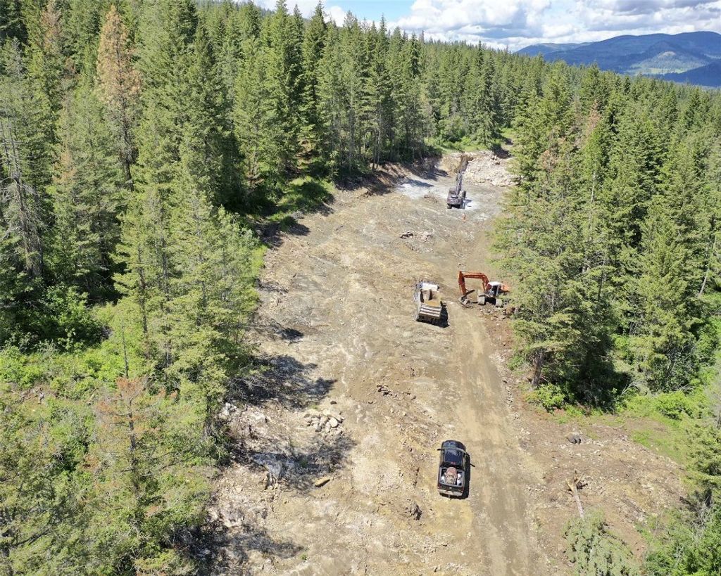 listing image 16511756944398818595