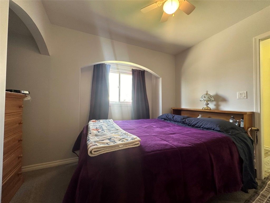 listing image 16513722476311493431