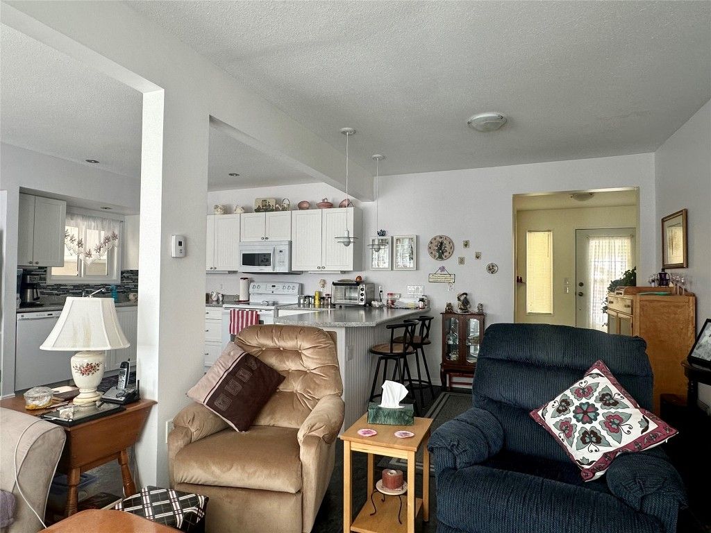 listing image 16517228889519143774