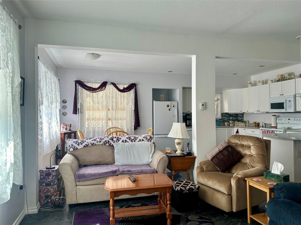 listing image 16512542065534667675