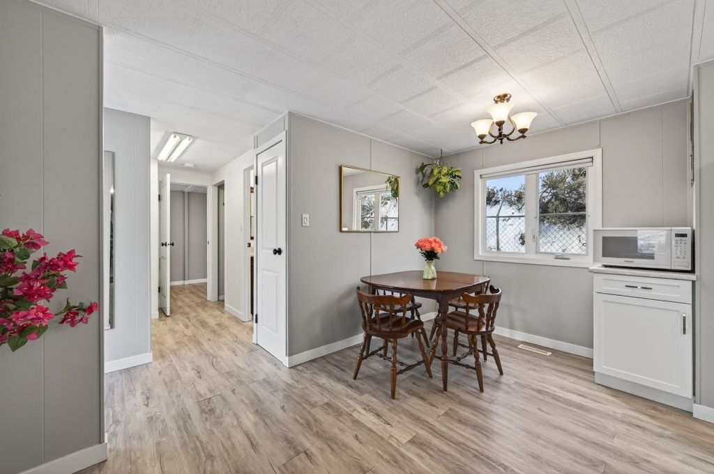 listing image 16510208102054592389