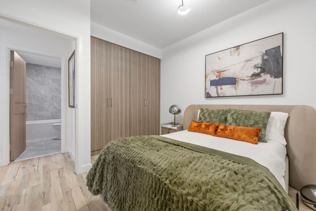 listing image 16512989685837017272