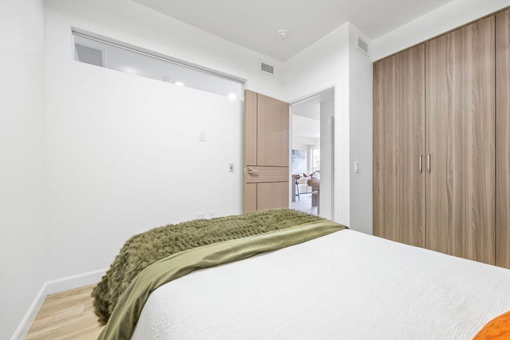 listing image 16512685147291299524