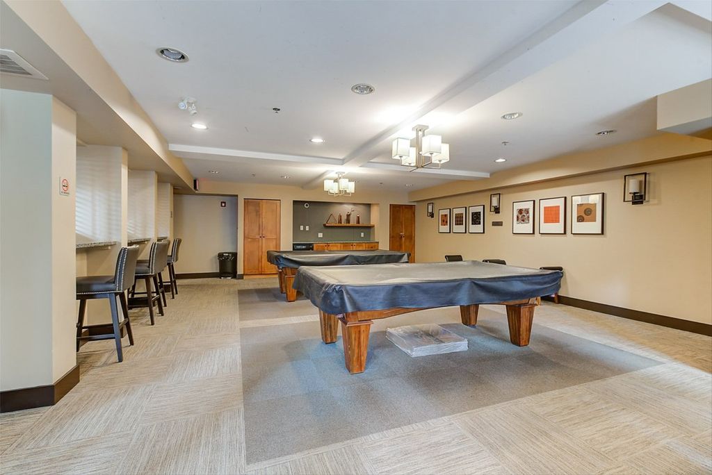 listing image 16516342627448581874