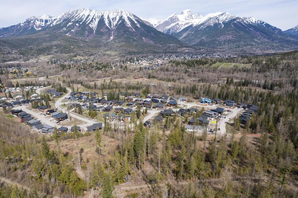 listing image 16512750822628235049