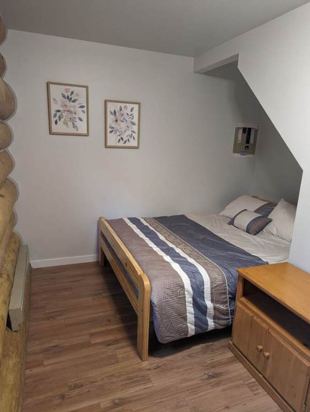 listing image 16517717578889486918