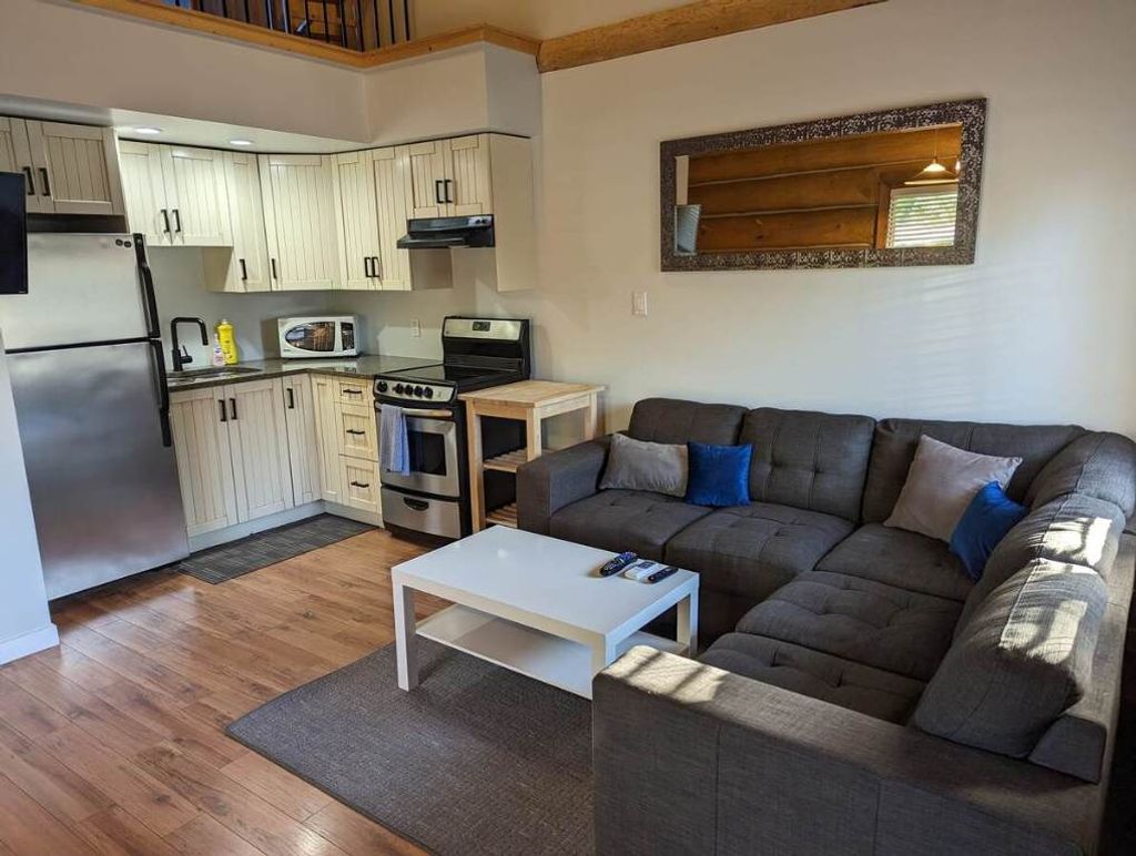 listing image 16519980801119304763