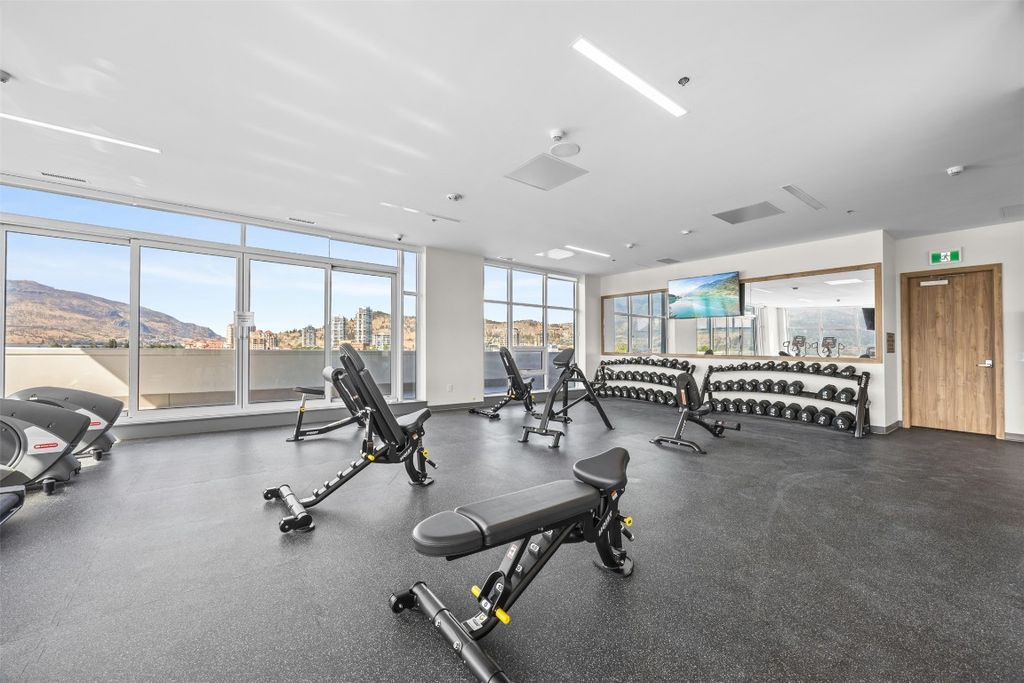 listing image 16512684399274896931