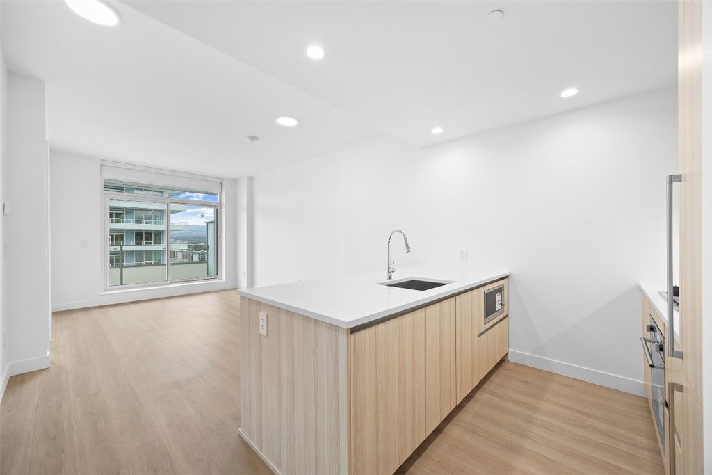 listing image 16510770367564516907