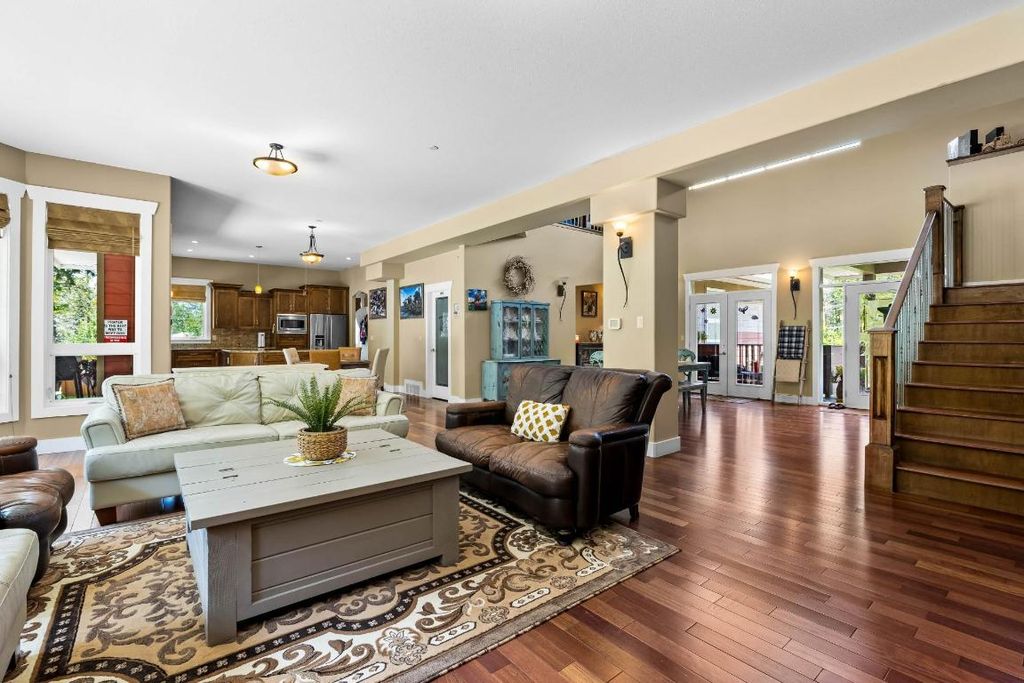 listing image 16513620112520200083