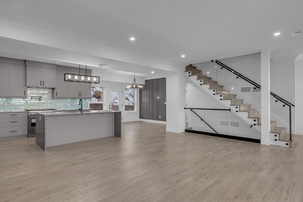 listing image 16516173137212037908