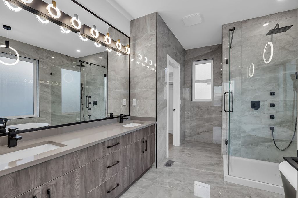 listing image 16519839803489567063