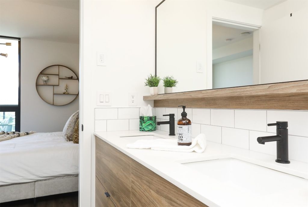 listing image 16519054975680430281