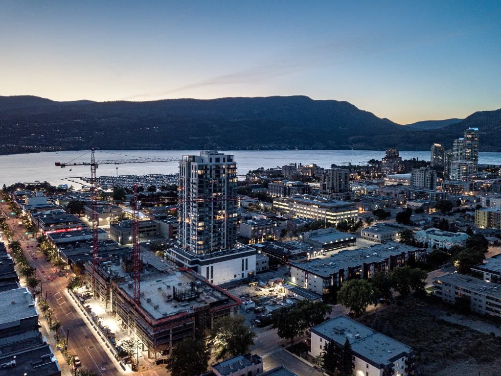 listing image 16518965131872891257