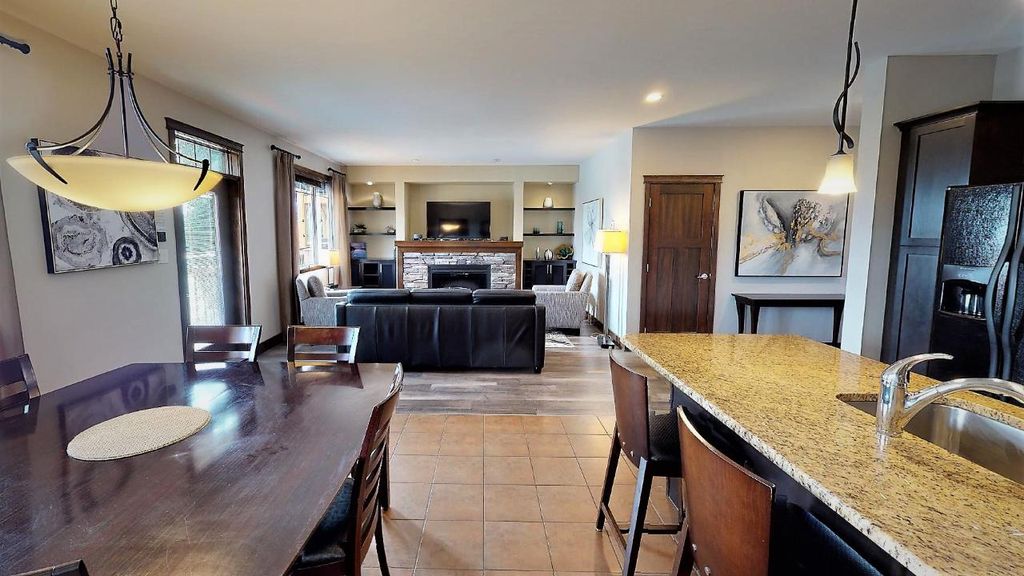 listing image 16515183083440420837