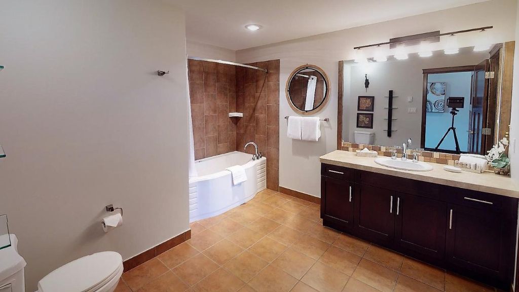 listing image 16514049240189922824