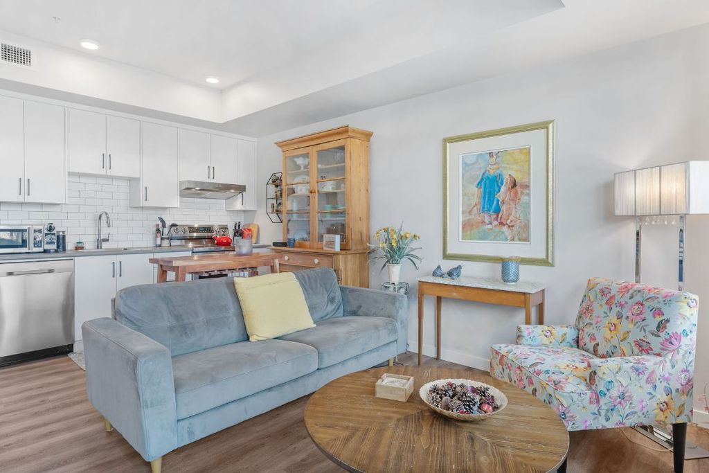 listing image 16510605096545274594