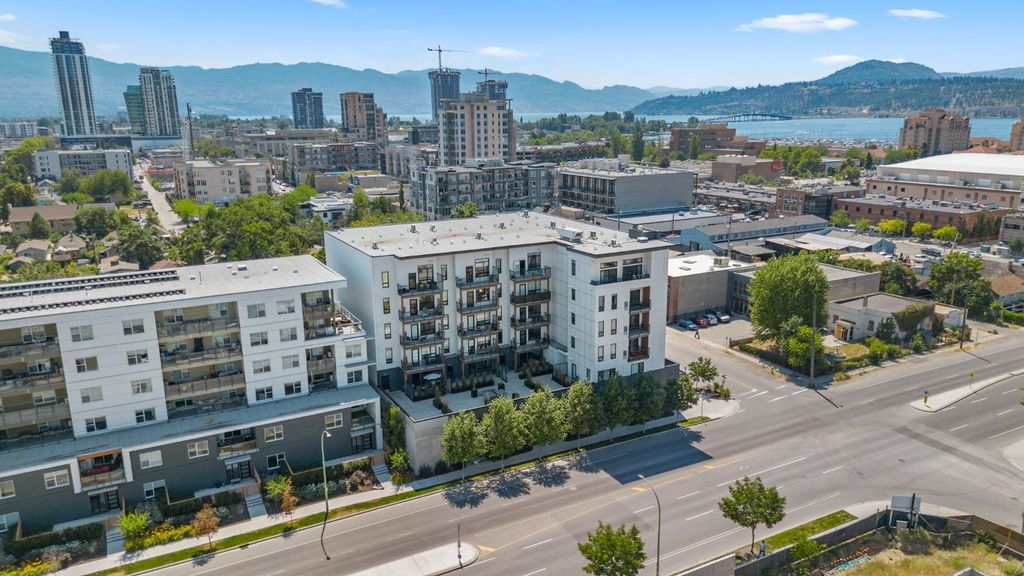listing image 16512022494511158033