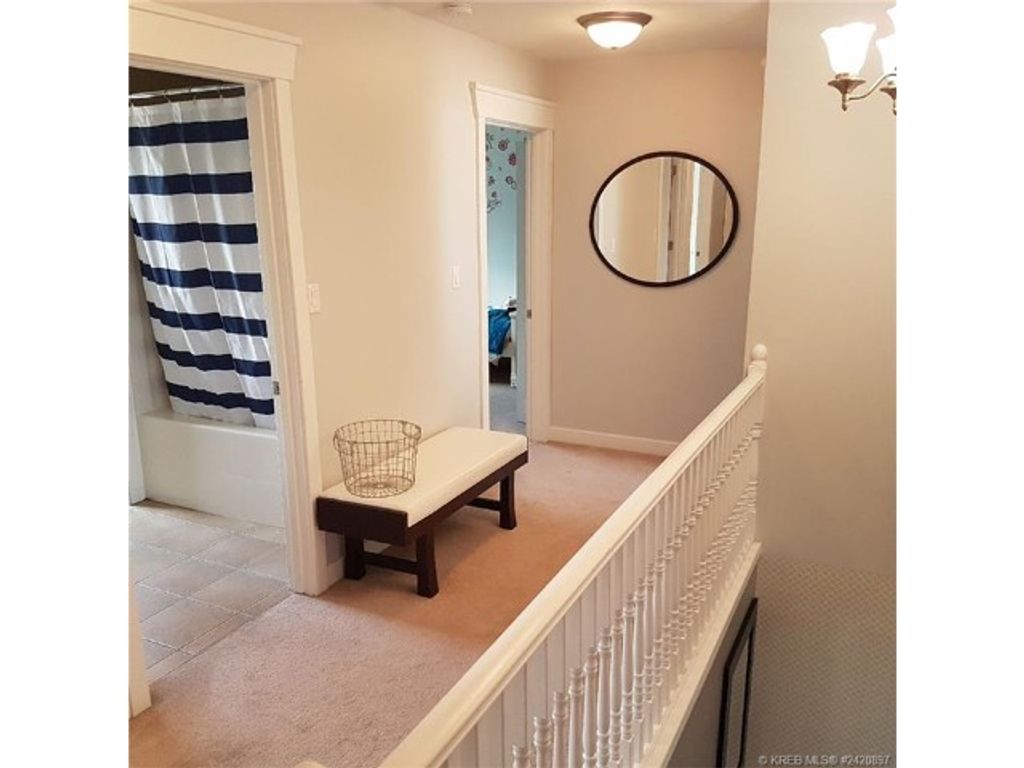 listing image 16512685808789658462