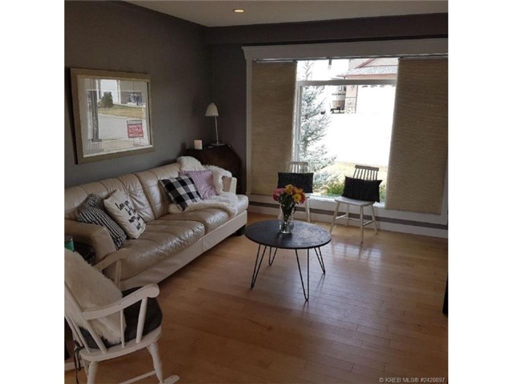 listing image 16515360641211267003
