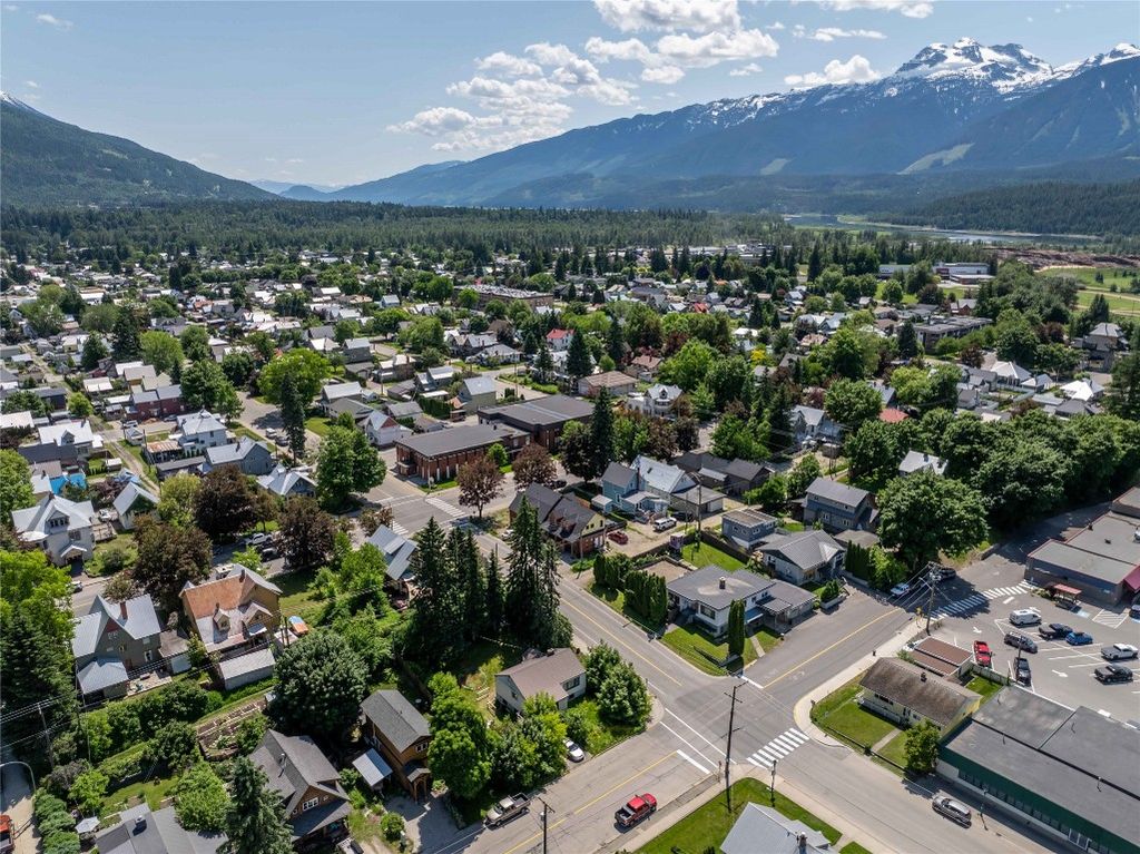 listing image 16518710083057104998