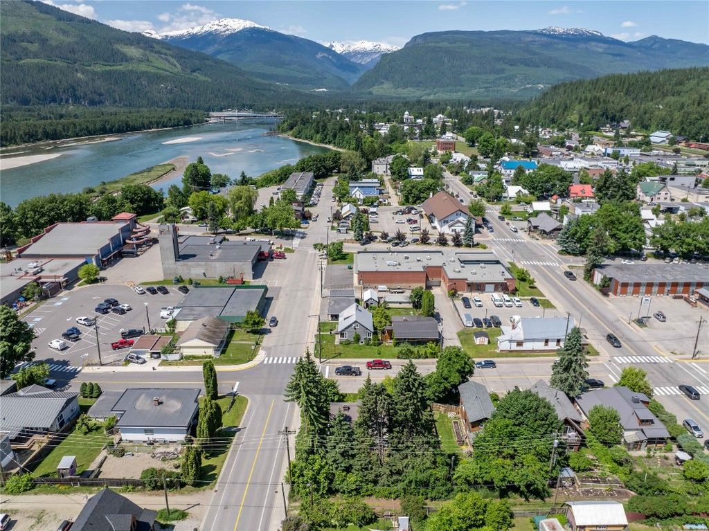 listing image 16518410641068810161